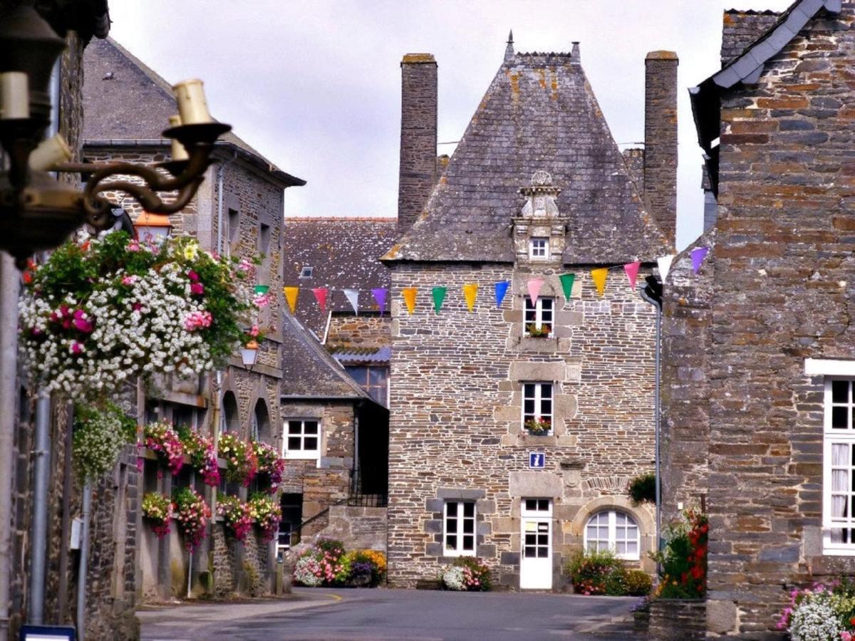 L'Ancien Presbytere Lescouet-Gouarec Exterior photo